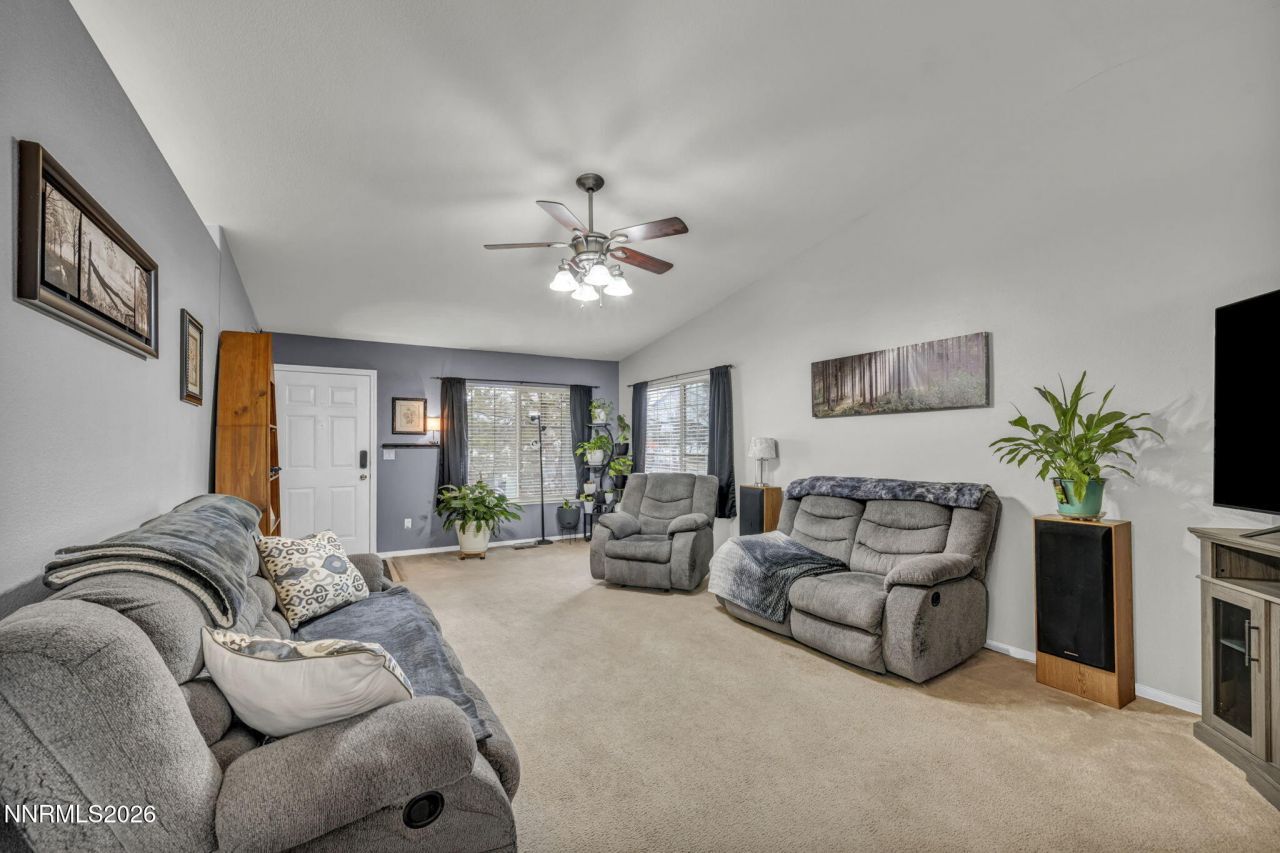 18248 Silverleaf Court, Reno, NV 89508 Photo