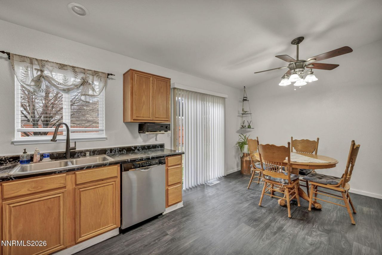 18248 Silverleaf Court, Reno, NV 89508 Photo