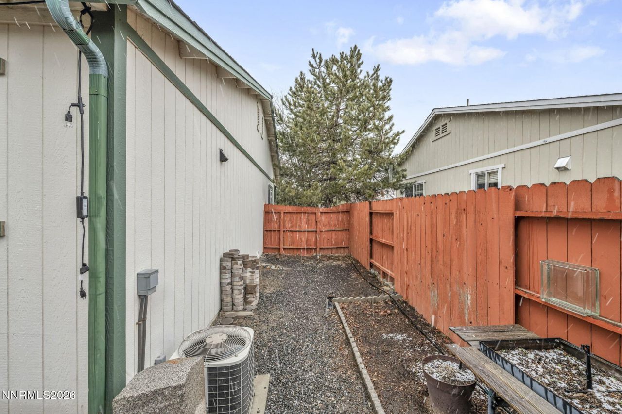 18248 Silverleaf Court, Reno, NV 89508 Photo