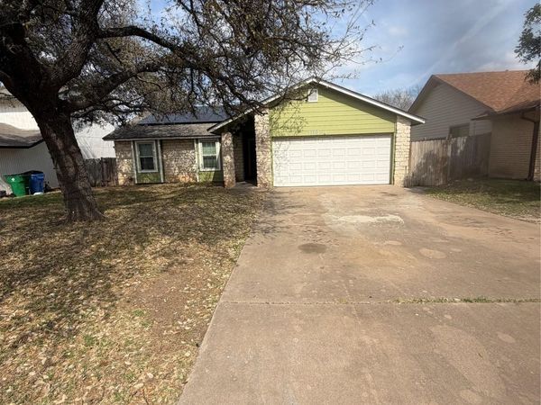 1100 York Castle DR, Pflugerville, TX 78660