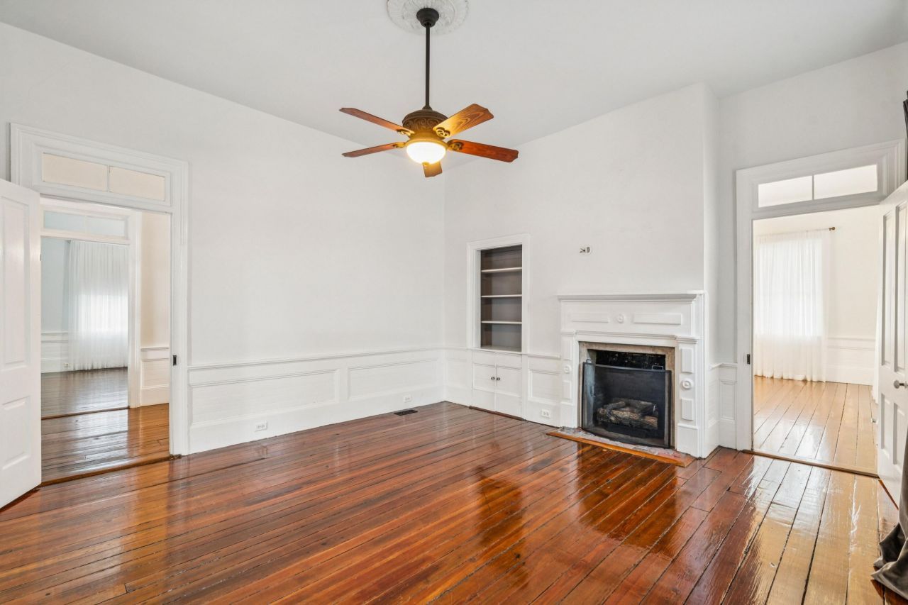 214 E Doty Avenue Photo 11