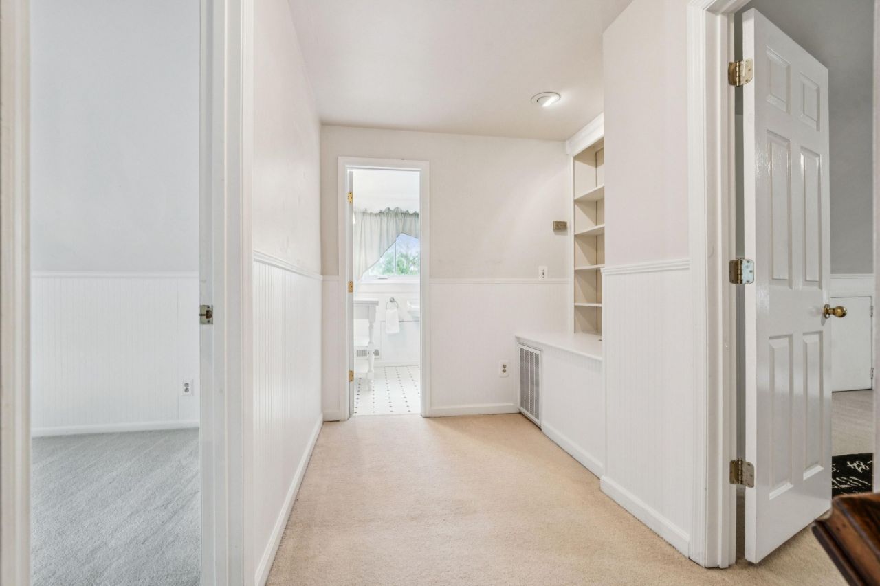 214 E Doty Avenue Photo 31