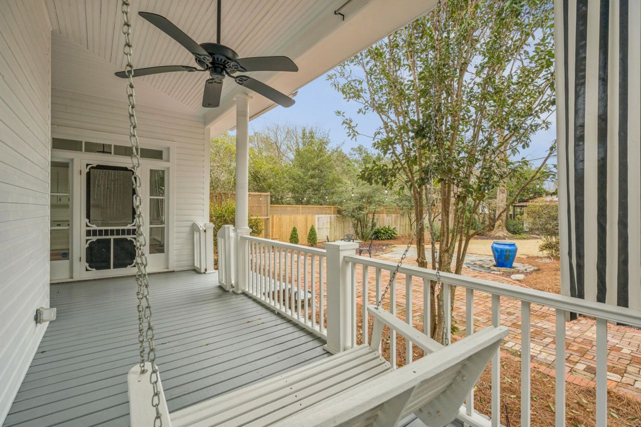 214 E Doty Avenue Photo 43