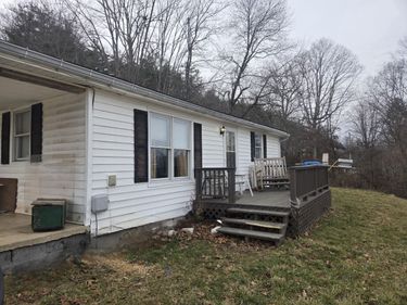 3775 State Hwy 599 , Jeffersonville, KY 40337