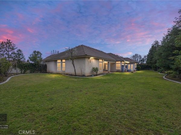 205 Somerford Court, Bakersfield, CA 93312