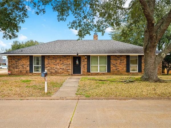 301 RAGAN Drive, Alexandria, LA 71303