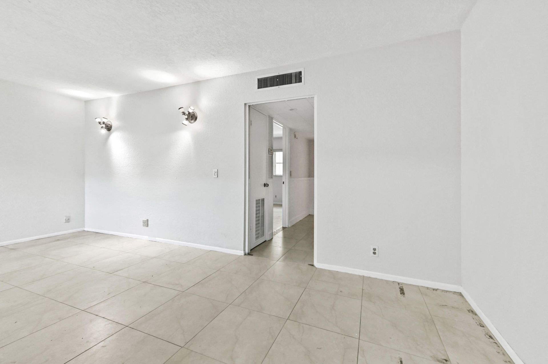 240 Croton Avenue, Unit 102, Lantana, FL 33462 Photo