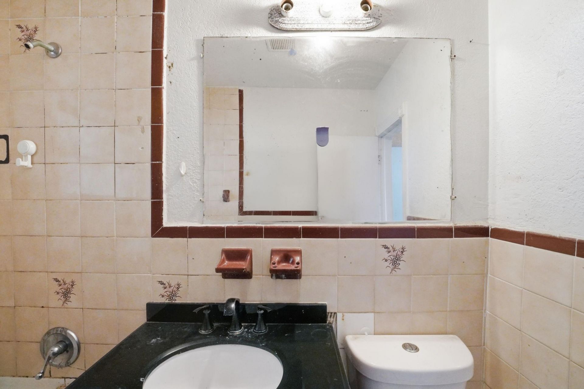 4925 E 9th Court, Hialeah, FL 33013 Photo