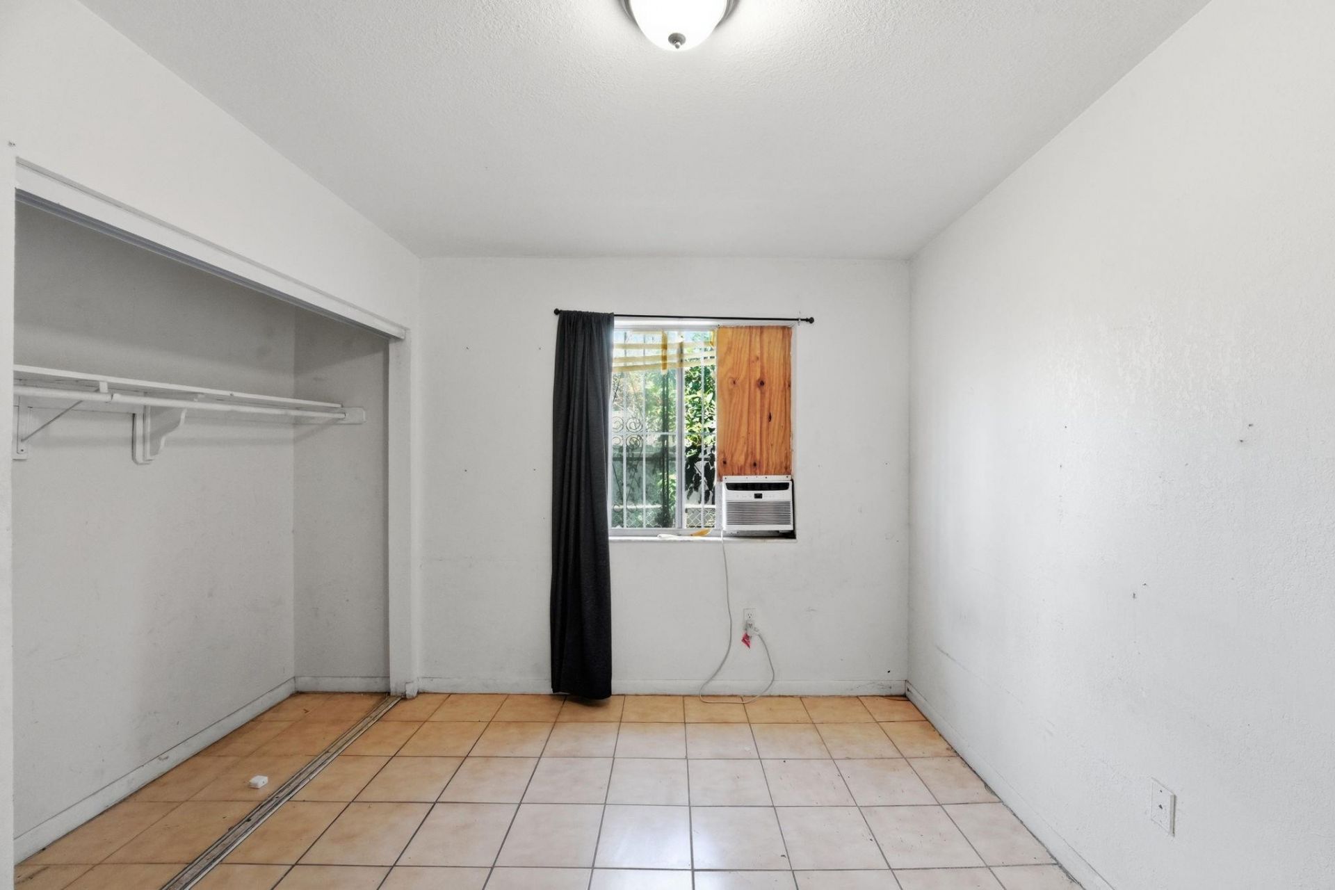 4925 E 9th Court, Hialeah, FL 33013 Photo