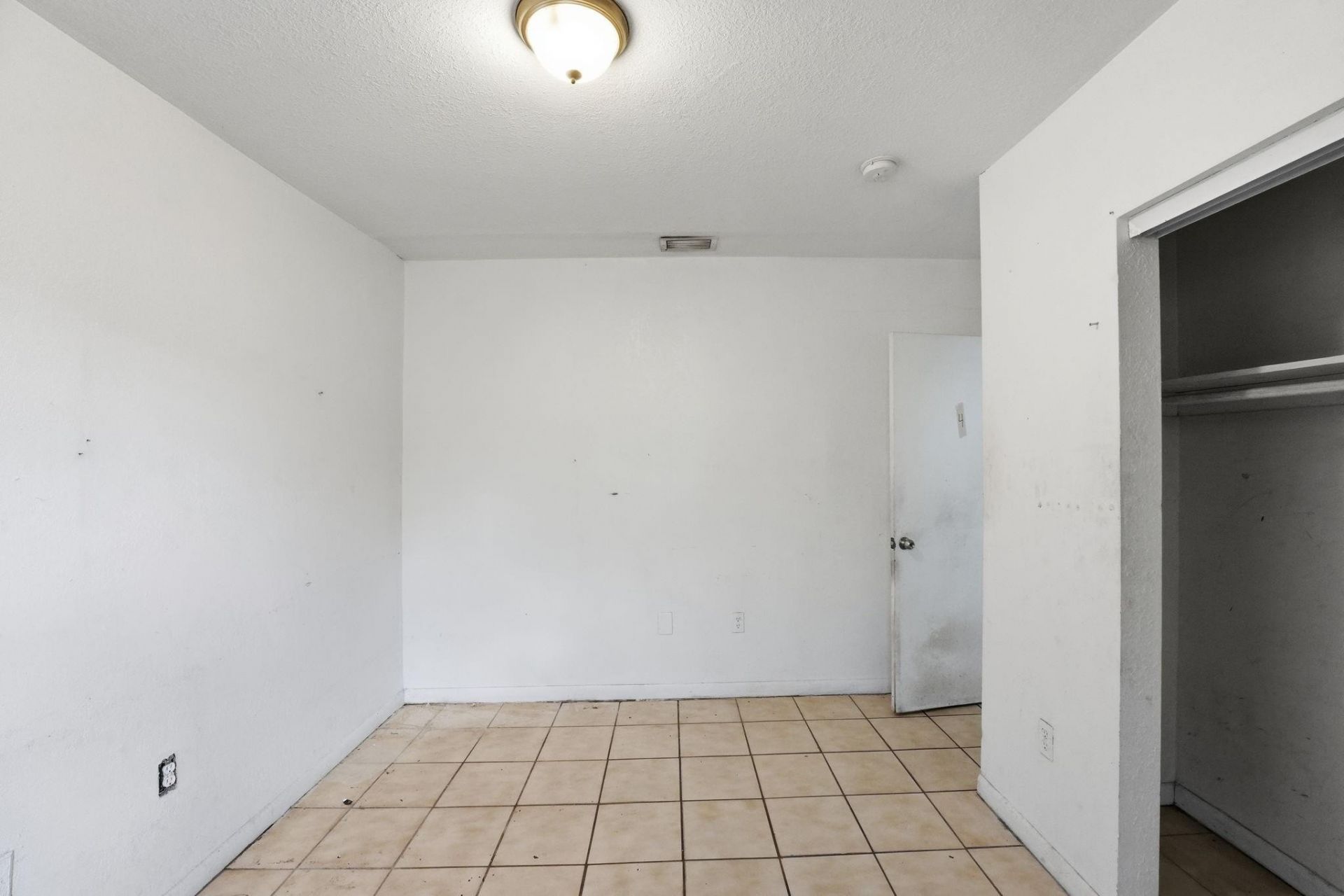 4925 E 9th Court, Hialeah, FL 33013 Photo