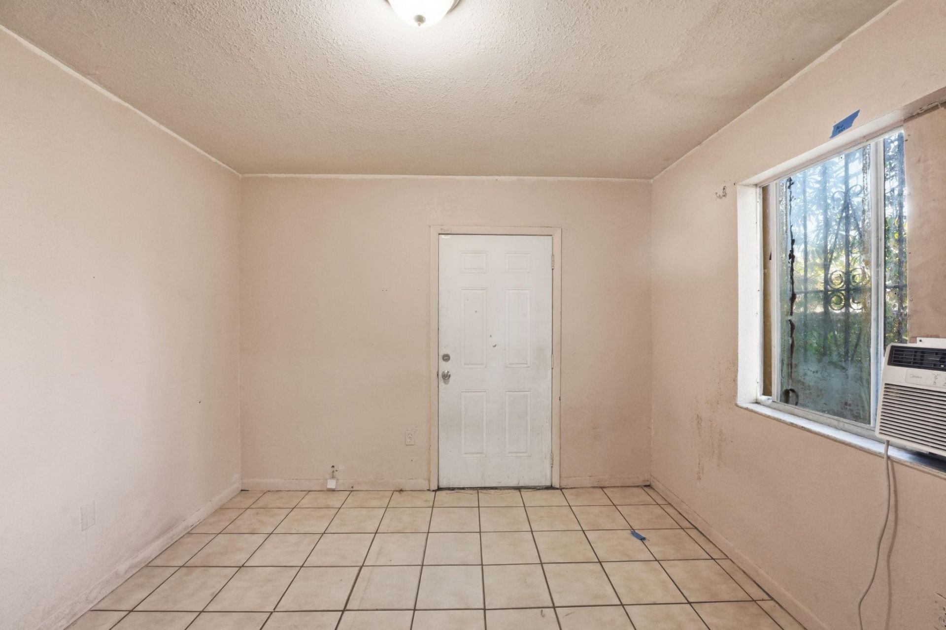 4925 E 9th Court, Hialeah, FL 33013 Photo