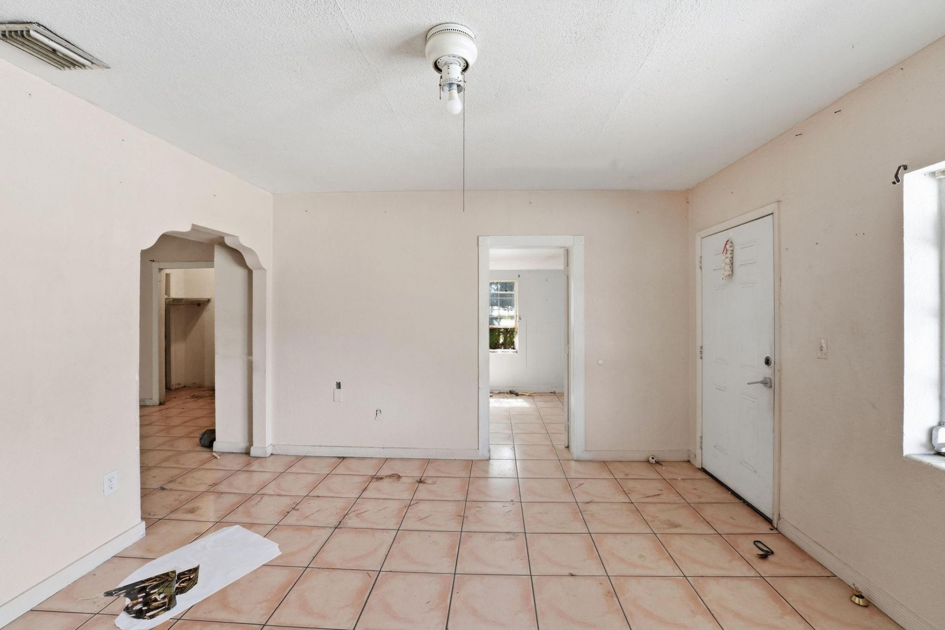 4925 E 9th Court, Hialeah, FL 33013 Photo