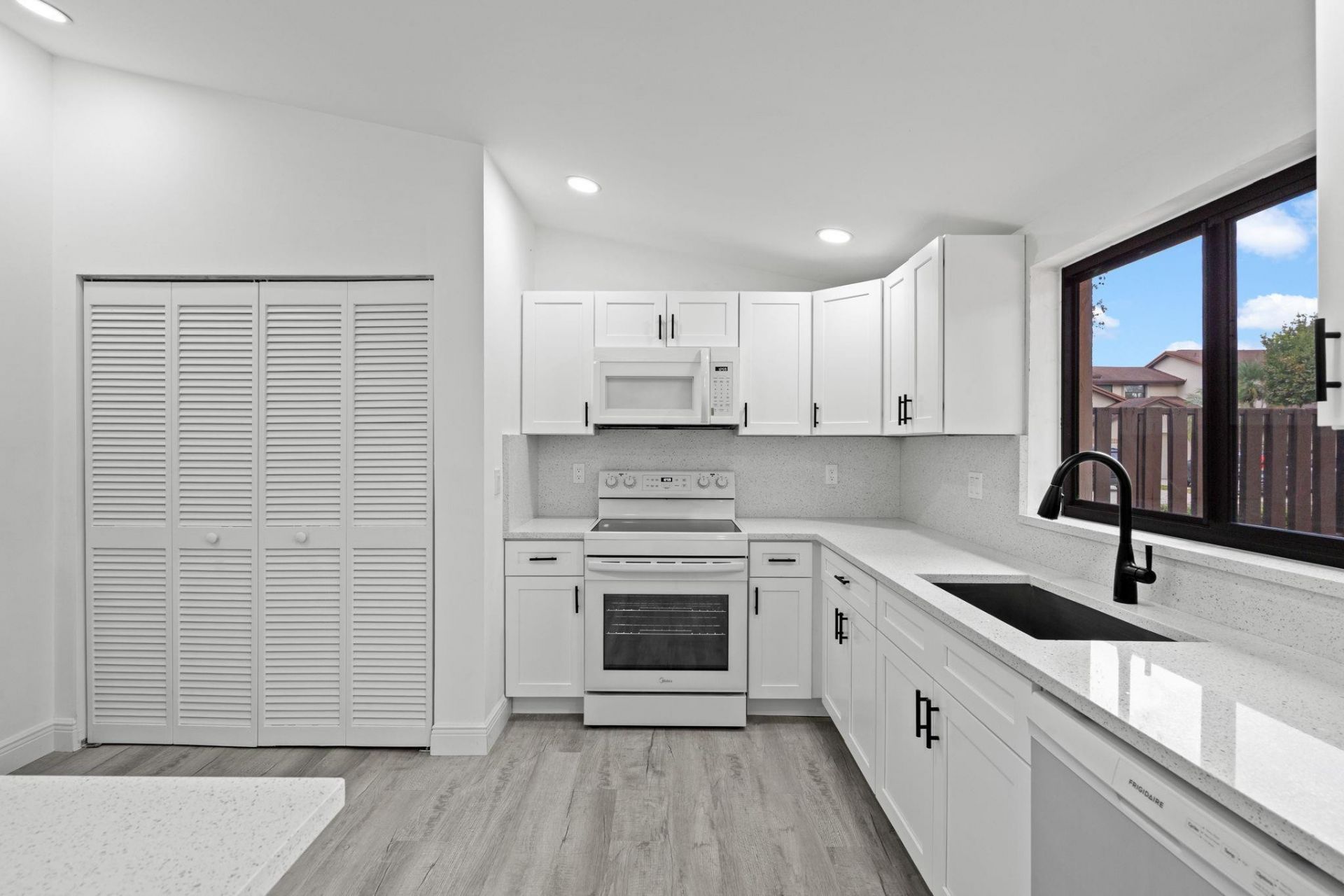 10045 SW 137 Court, Unit 10045, Miami, FL 33186 Photo