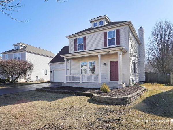 799 S Waterbury Drive, Round Lake, IL 60073