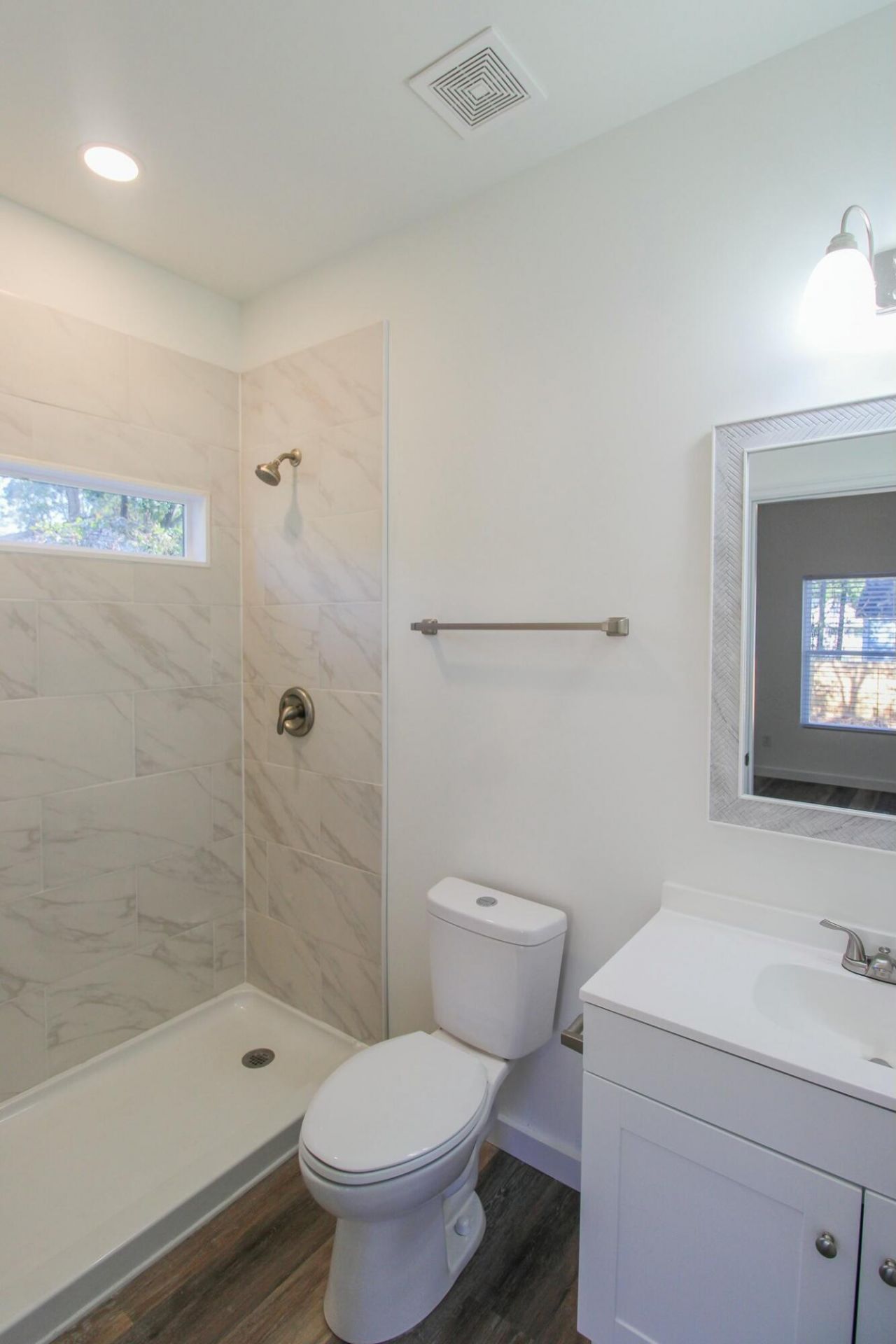 1922 Harper Street Photo 12