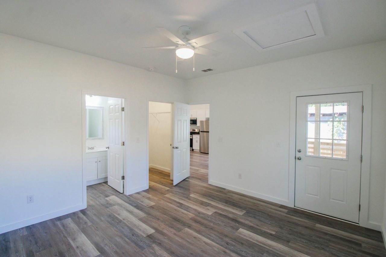 1922 Harper Street Photo 14