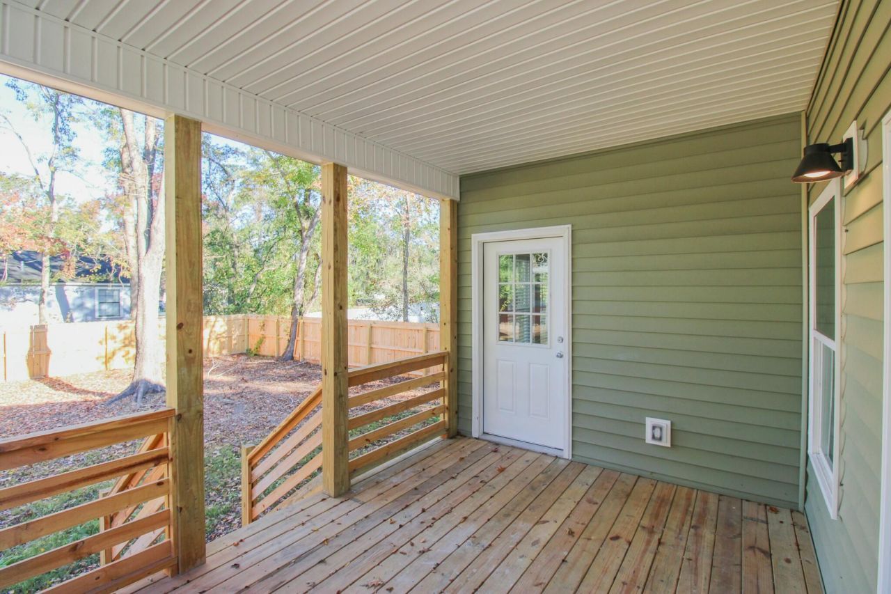 1922 Harper Street Photo 15