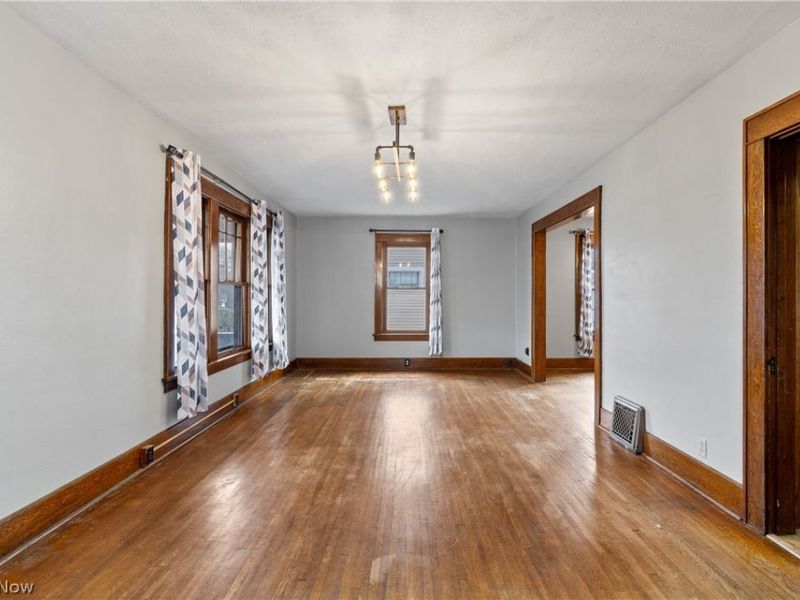 1823 S Seneca Avenue, Alliance, OH 44601 Photo 4