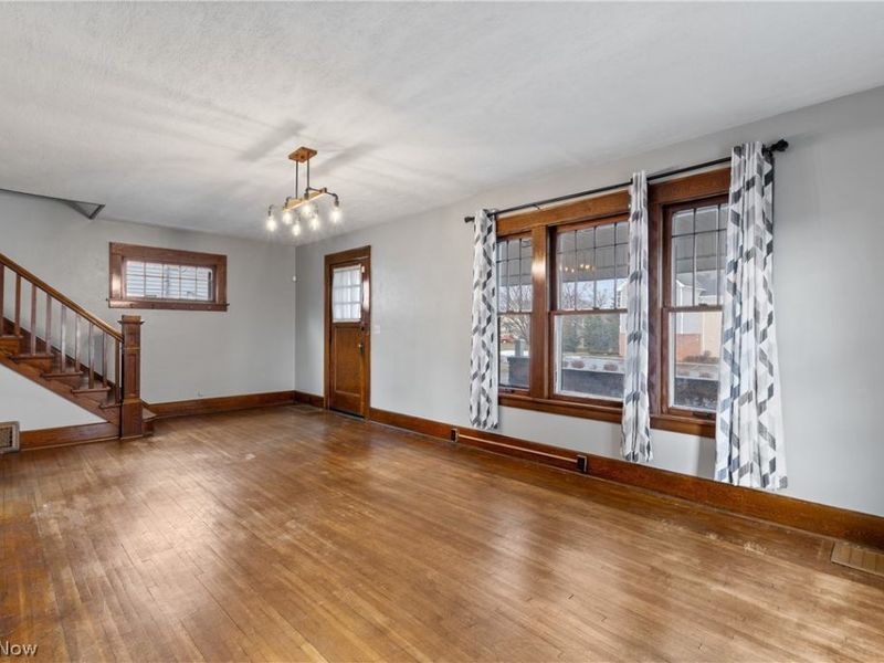 1823 S Seneca Avenue, Alliance, OH 44601 Photo 6