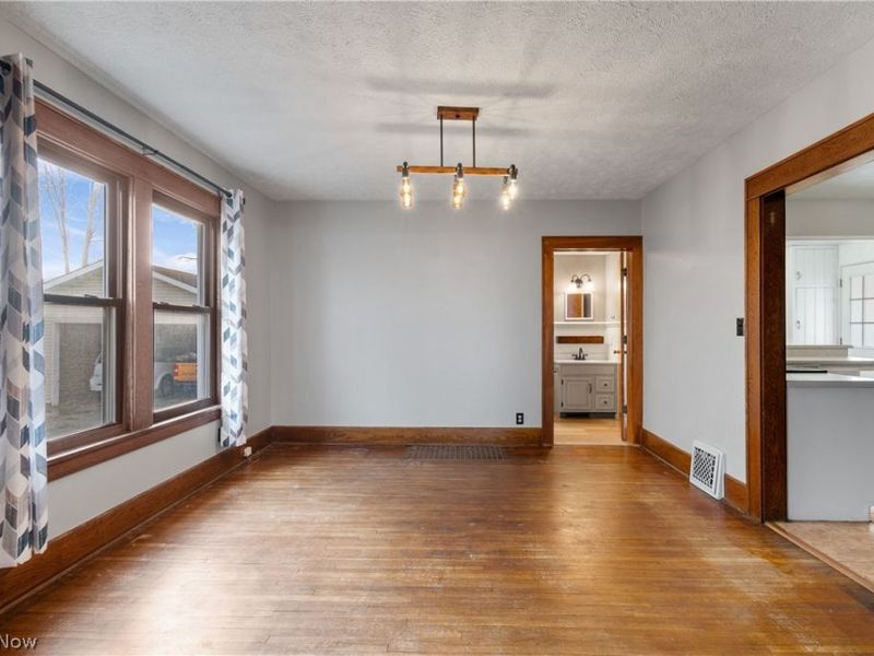 1823 S Seneca Avenue, Alliance, OH 44601 Photo 7