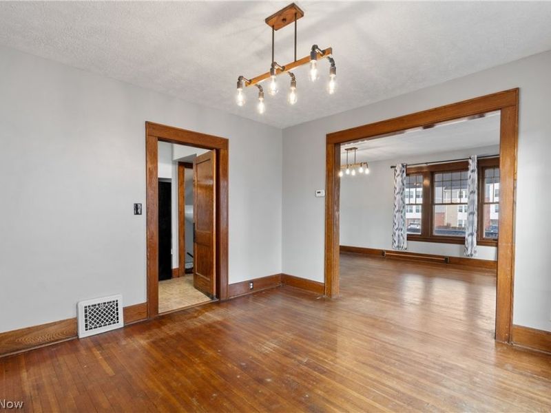 1823 S Seneca Avenue, Alliance, OH 44601 Photo 8