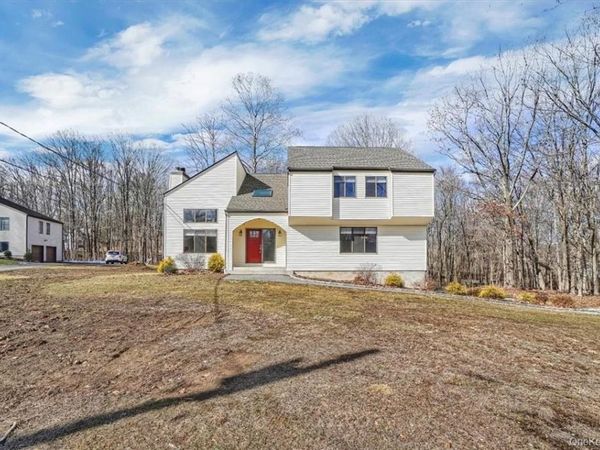 9 Oak Avenue , Somers, NY 10589