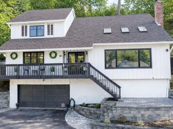 131 Fleets Cove Road, Huntington, NY 11743