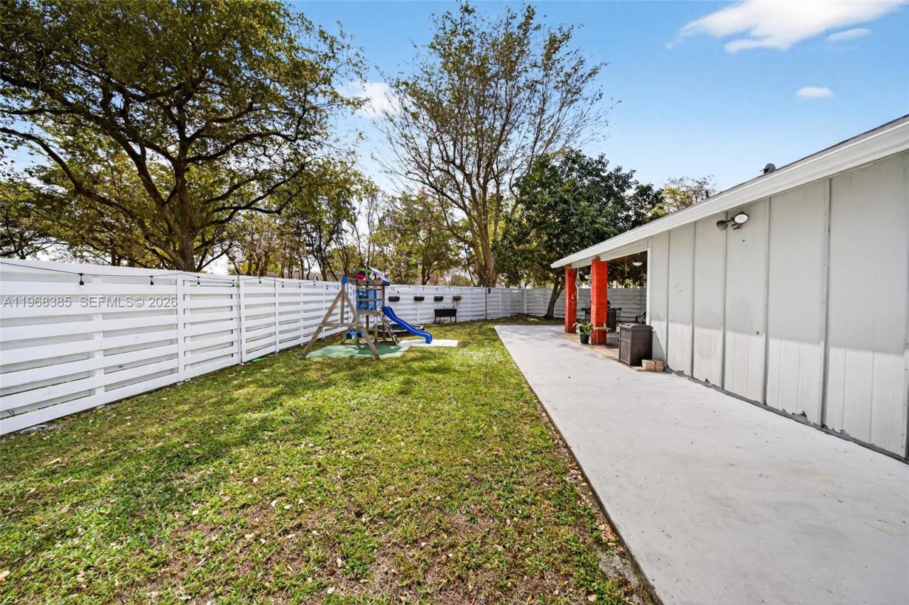 14607 SW 142nd Pl, Miami, FL 33186 Photo