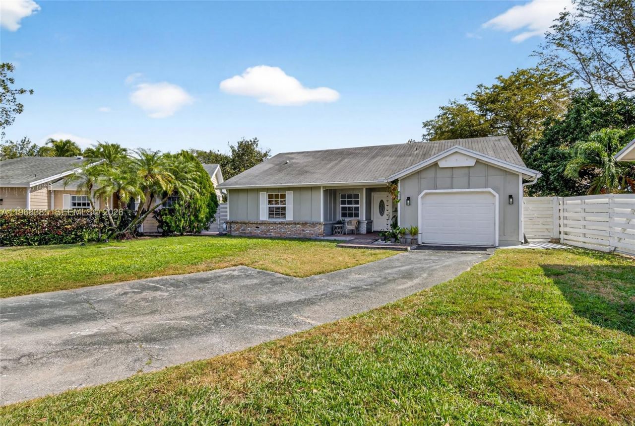 14607 SW 142nd Pl, Miami, FL 33186 Photo