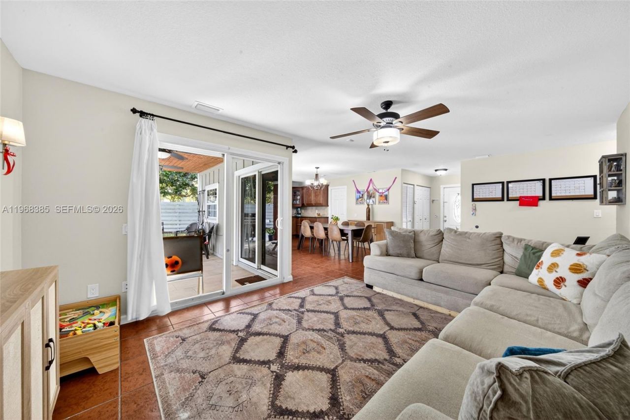 14607 SW 142nd Pl, Miami, FL 33186 Photo