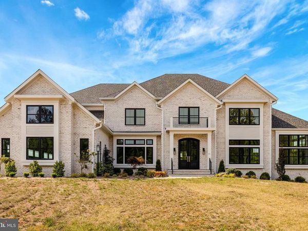 11108 COROBON, GREAT FALLS, VA 22066