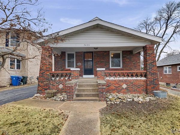 7420 Wise Avenue, St Louis, MO 63117