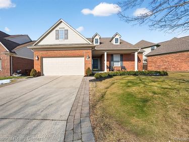 6871 Haymarket, Shelby Twp, MI 48317