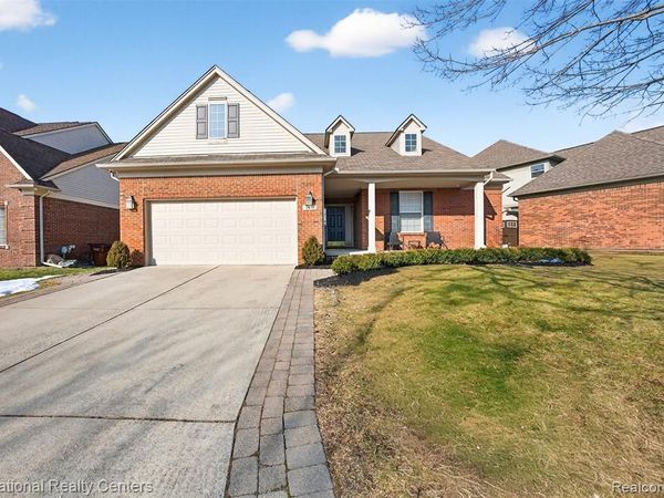 6871 Haymarket, Shelby Twp, MI 48317