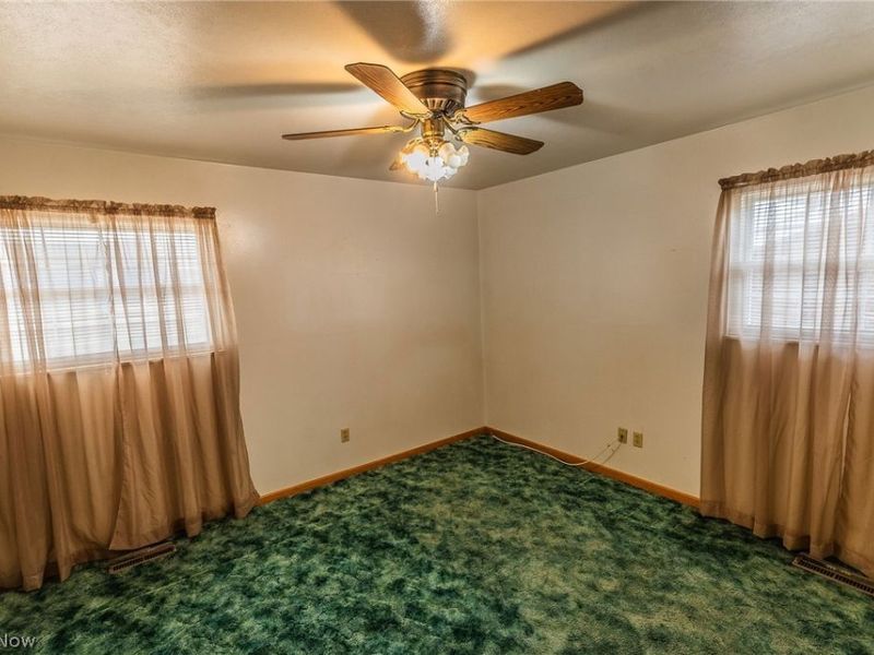 1587 Lois Street, Belpre, OH 45714 Photo 16