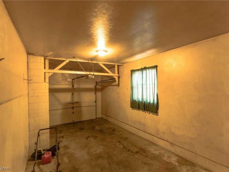 1587 Lois Street, Belpre, OH 45714 Photo 31