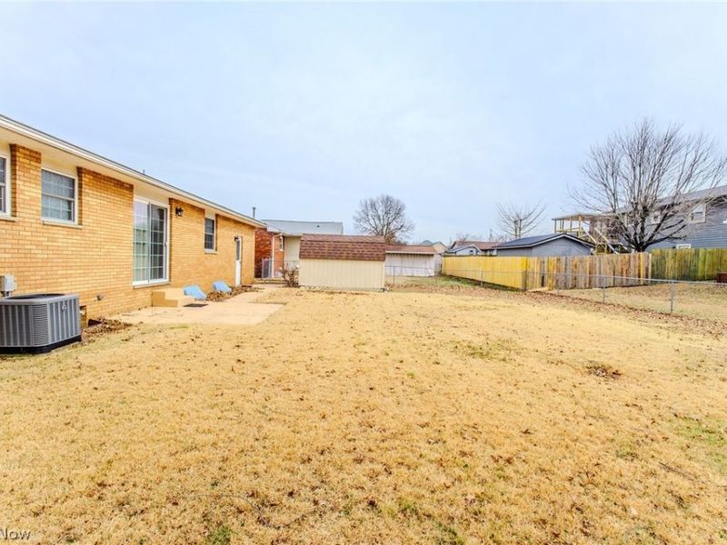 1587 Lois Street, Belpre, OH 45714 Photo 34