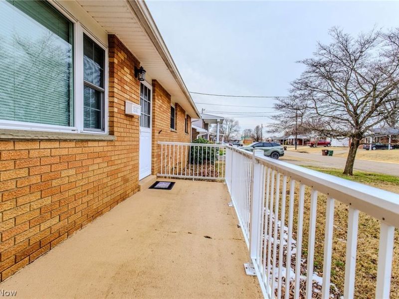 1587 Lois Street, Belpre, OH 45714 Photo 8