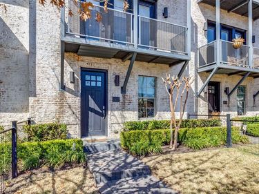 2827 Shelby Avenue, Dallas, TX 75219