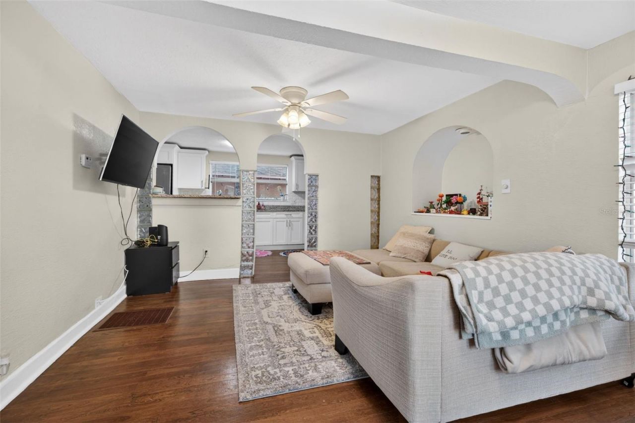 1017 8th Street N, Saint Petersburg, FL 33701 Photo