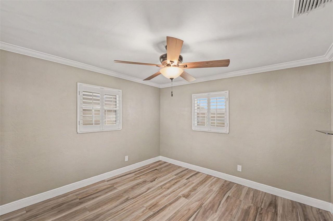 1183 35th Avenue Ne, Saint Petersburg, FL 33704 Photo