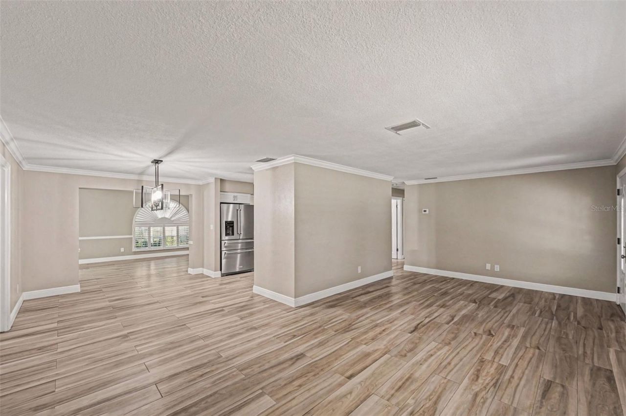 1183 35th Avenue Ne, Saint Petersburg, FL 33704 Photo