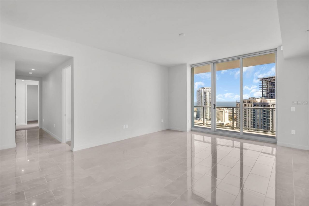 400 Central Avenue, Unit 2205, Saint Petersburg, FL 33701 Photo