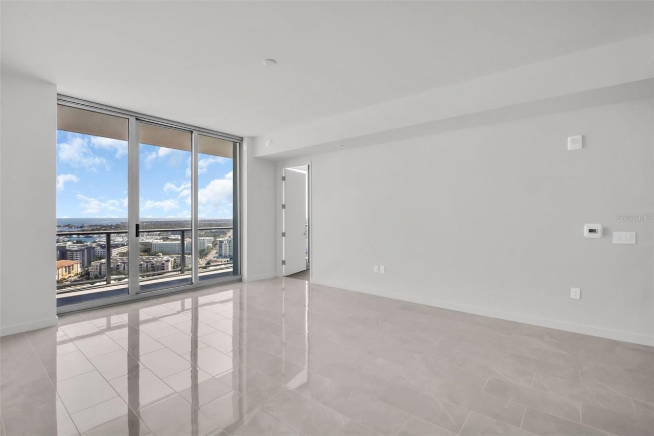 400 Central Avenue, Unit 2205, Saint Petersburg, FL 33701 Photo