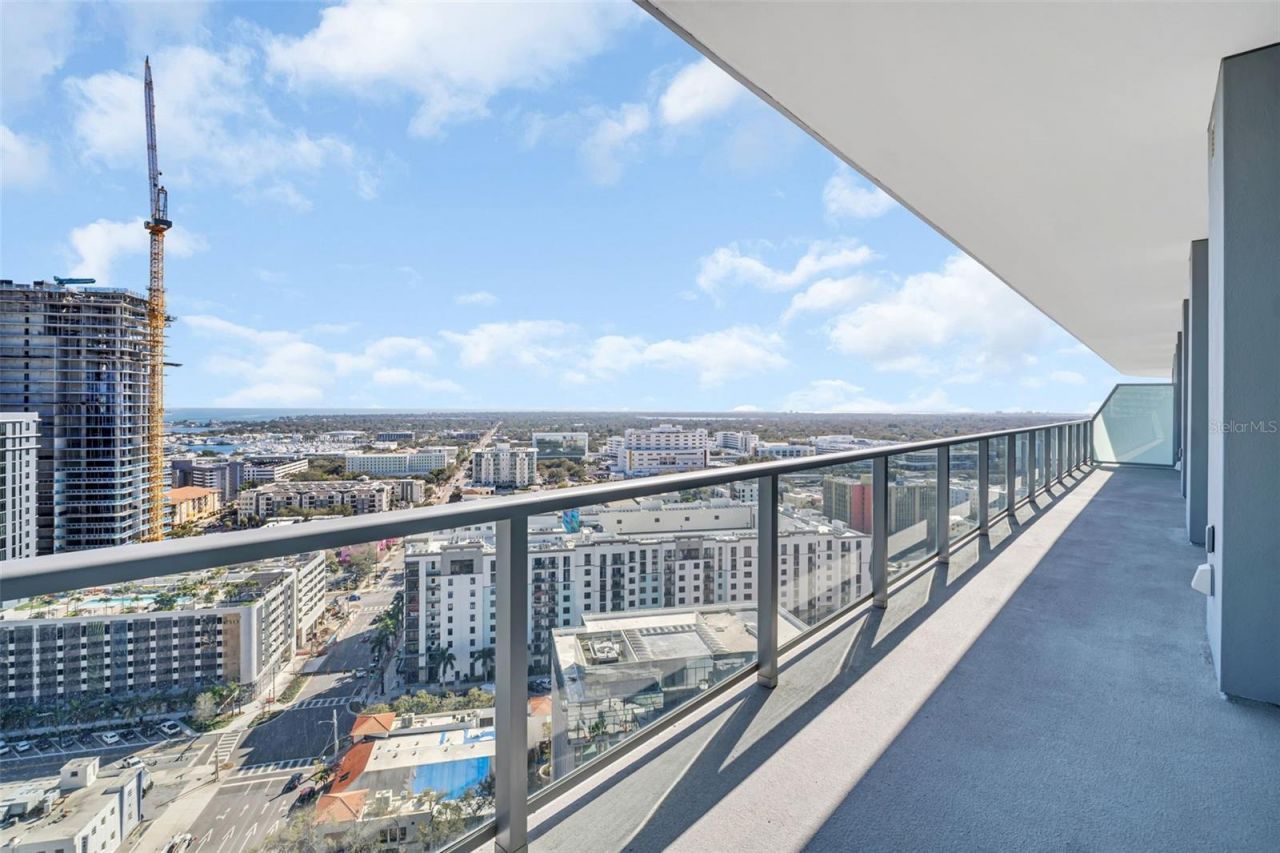 400 Central Avenue, Unit 2205, Saint Petersburg, FL 33701 Photo