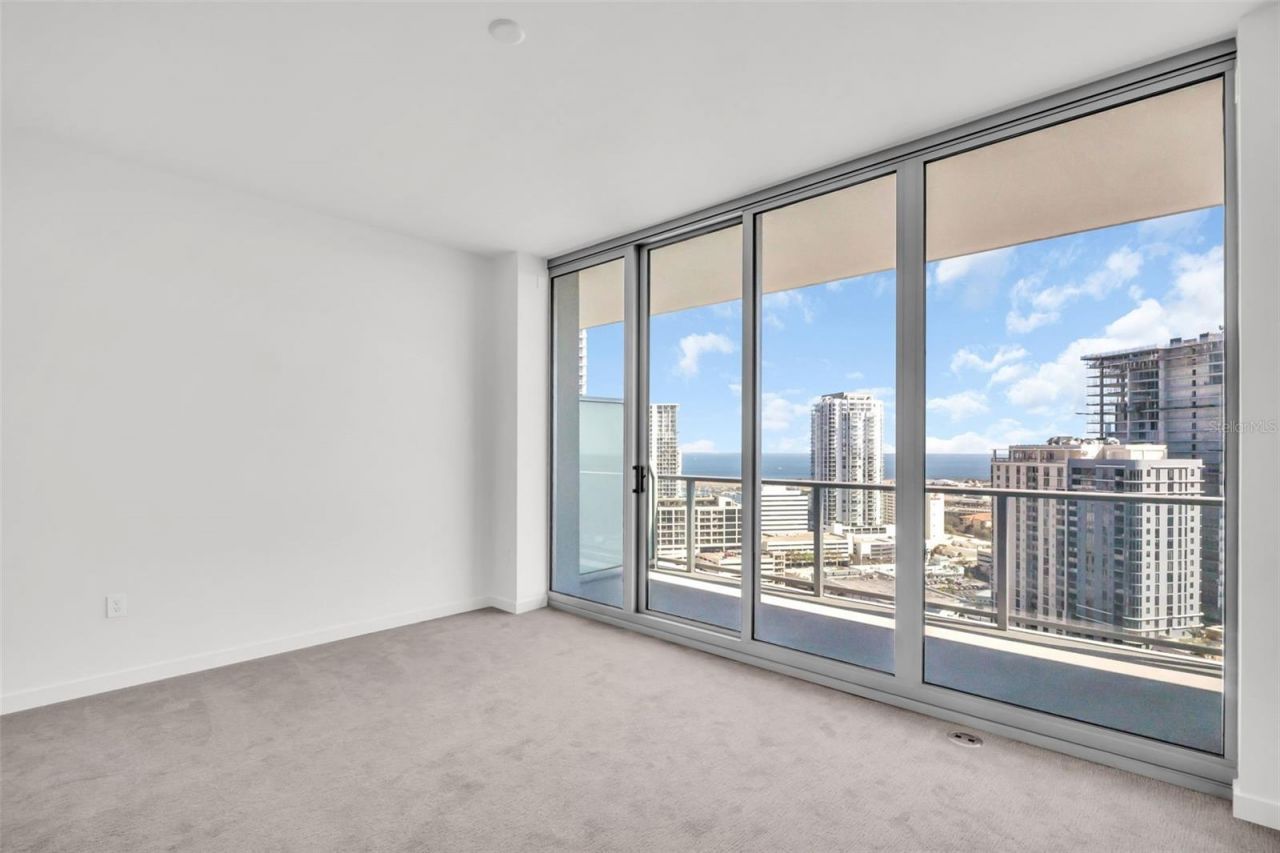 400 Central Avenue, Unit 2205, Saint Petersburg, FL 33701 Photo