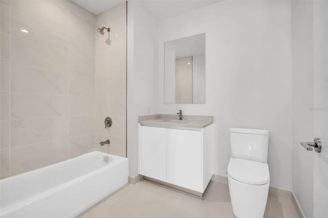 400 Central Avenue, Unit 2205, Saint Petersburg, FL 33701 Photo