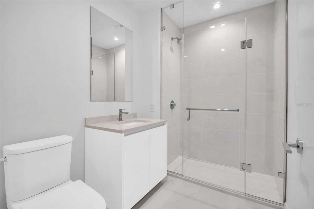 400 Central Avenue, Unit 2205, Saint Petersburg, FL 33701 Photo