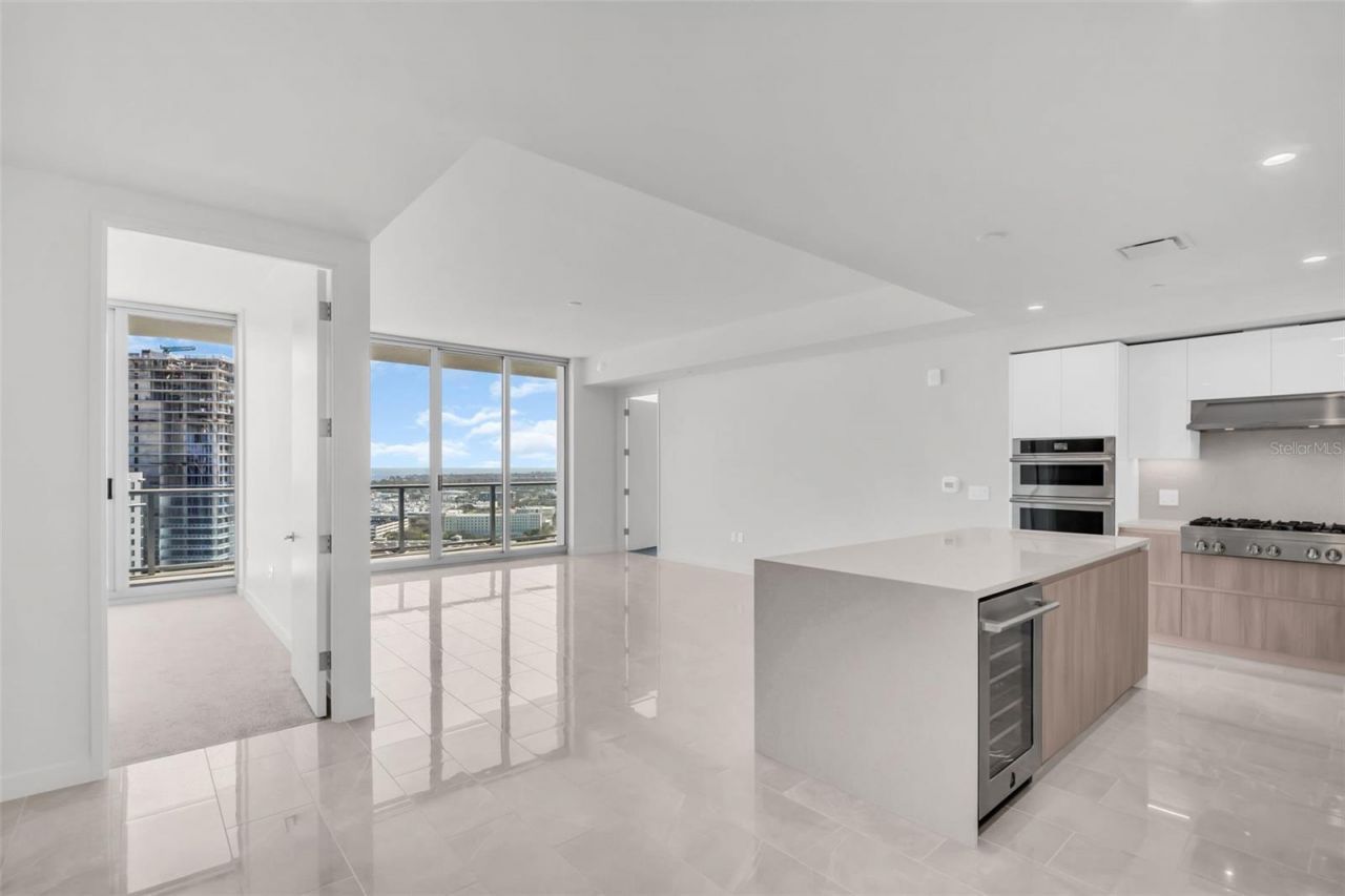 400 Central Avenue, Unit 2205, Saint Petersburg, FL 33701 Photo