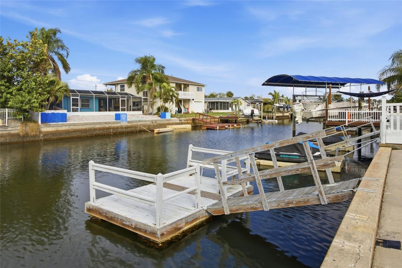 7417 Mako Drive, Hudson, FL 34667 Photo